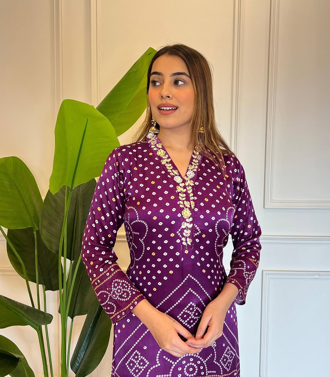 Women's Lagadi Patta bandhani Print Kurta with Cotton Pant  Printed with Four Side Lace Border Dupatta