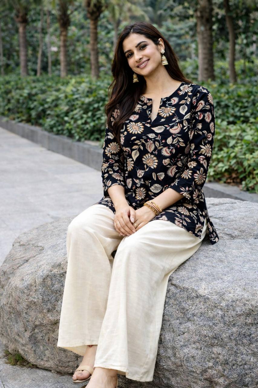 Midnight Bloom Black Tunic Set